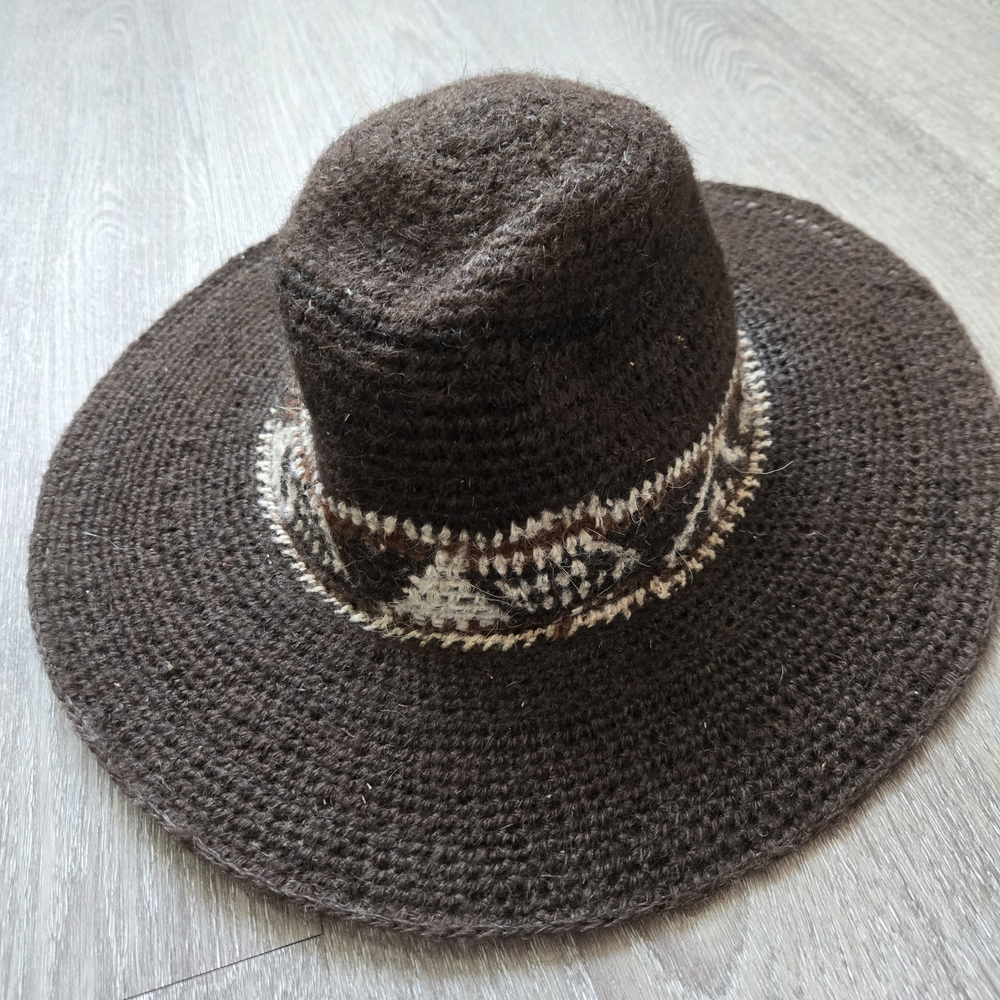 Mountain Folk Ltd Peru 100% Alpaca Wool Hand Knit Wide Brim Sun Hat Brown